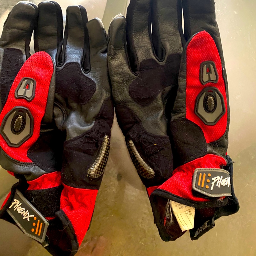 Gloves